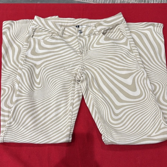 Divided tan and cream Boot Cut Jeans - Picture 2 of 4